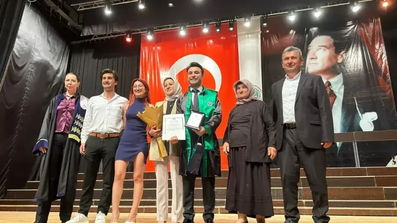 Yeni Mühendislerin Mezuniyet Heyecanı