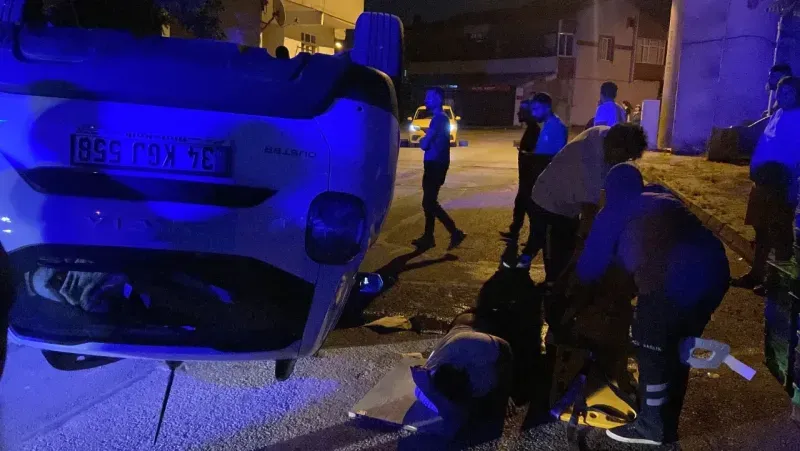 Kaldırıma çarpan araç takla attı: 1 yaralı