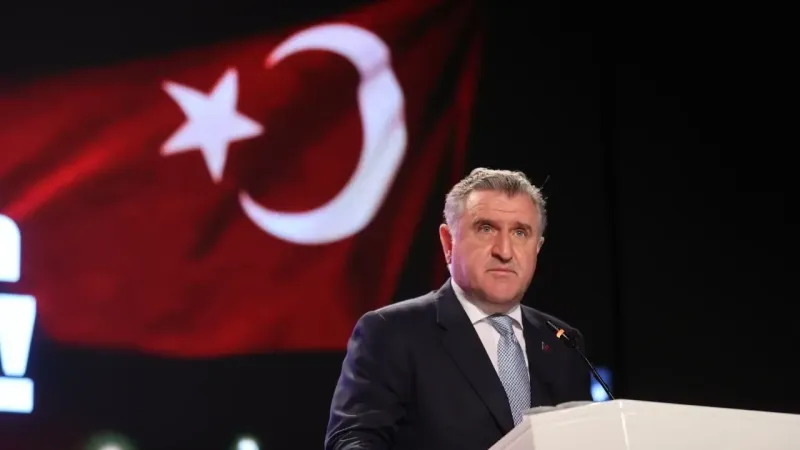 "Hiçbir ülkenin milleti tanka yumruk atmaz, işte biz böyle bir milletiz"