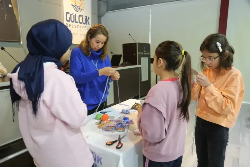 Gençler, geleneksel sanatlardaki yeteneklerini keşfedecek
