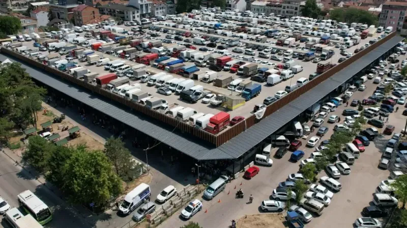 Çalışma tamamlandı, esnafın yüzü güldü