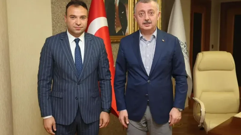 Ülkü Ocakları Başkanı, Büyükakın’a gitti