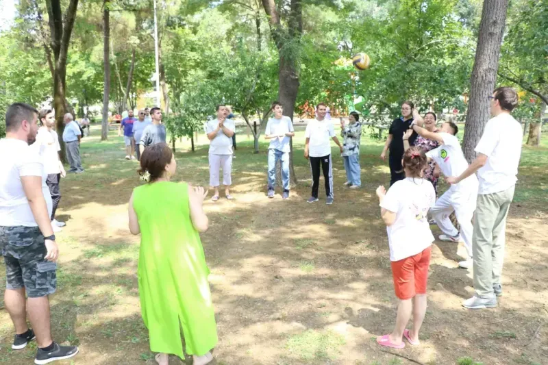 Kocaeli'deki özel bireyler kamp etkinliğinde buluştu