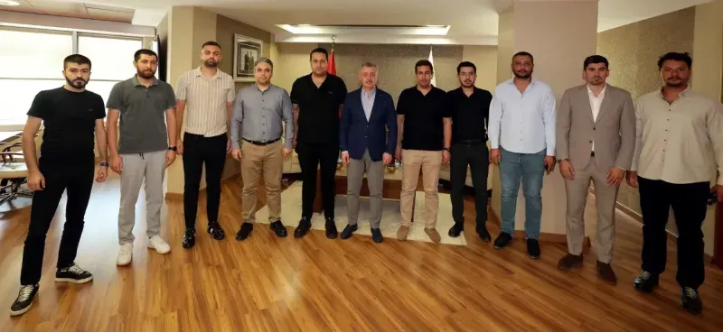Başkan Büyükakın'dan genç girişimcilere destek mesajı!