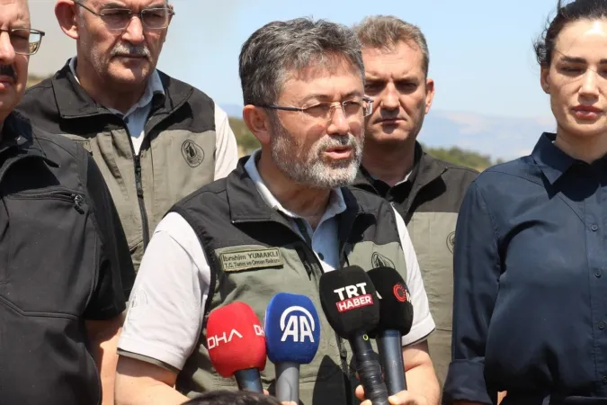 Bakan Yumaklı: "10 personelimiz ve 59 vatandaşımız dumanlardan etkilendi"