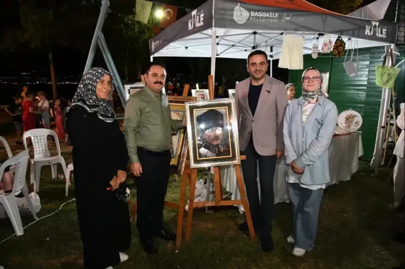 Başiskele Sahili’nde Kadın El Emeği Günleri’ne Yoğun İlgi