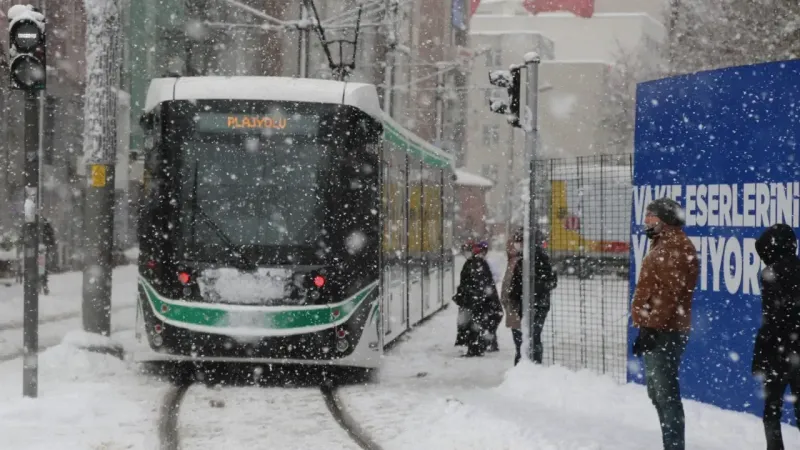 Tramvay hattı kış tarifesine geçti! İşte yeni saatler