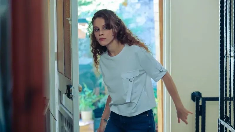 Deha dizisi Esme kimdir? Ahsen Eroğlu kimdir, kaç yaşında?