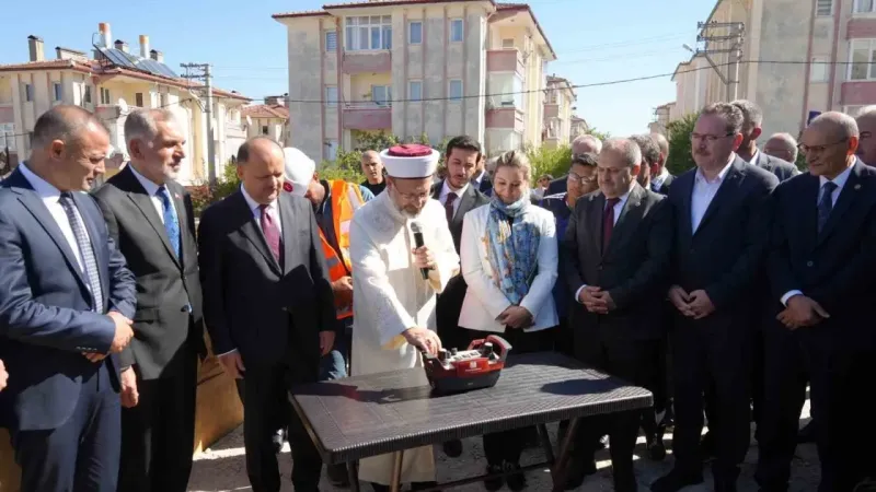 Diyanet İşleri Başkanı Erbaş: “Medeniyetimizin temeli ilme, irfana, bilime, hikmete, bilgiye dayanmaktadır”