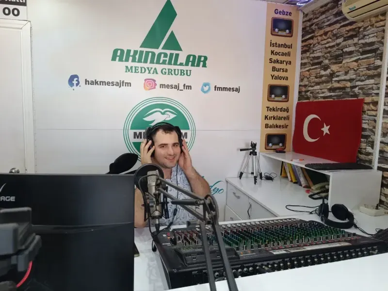 Onun sesi tüm engelleri aşıyor