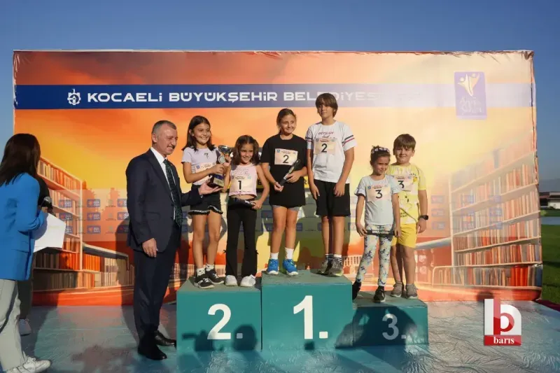 7'den 70'e atletizm pistinde yarıştılar