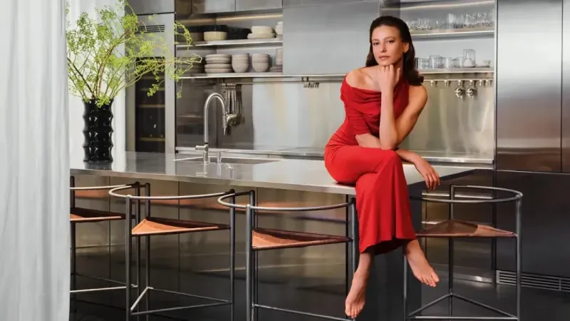 Eviyle gündem olan Serenay Sarıkaya’ya Gülben Ergen’den “Narin” tepkisi!