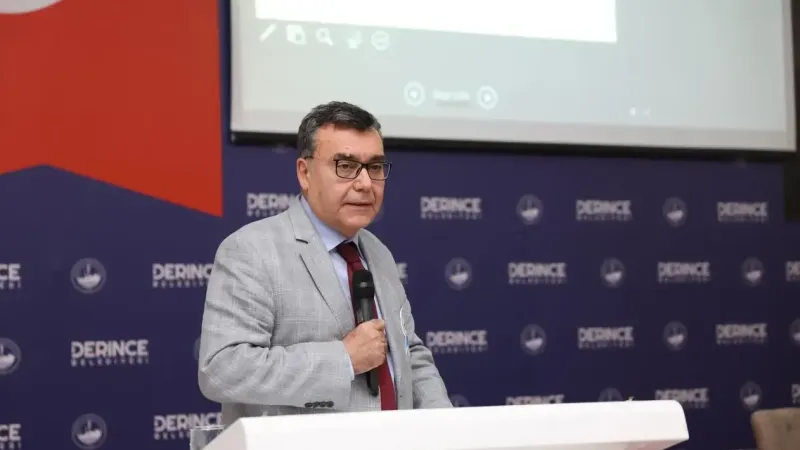 Prof. Dr Zafer Utkan, Derince'de konferans verdi