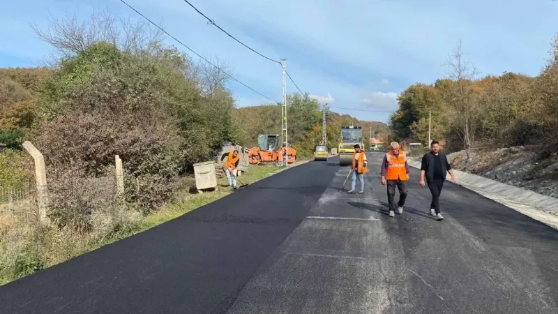 Gebze'de asfalt ve menfez çalışmalarıyla ulaşım konforu artırılıyor