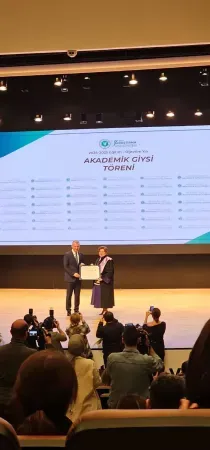 Büyükakın Ailesi’nin gurur günü: Figen Büyükakın profesör oldu