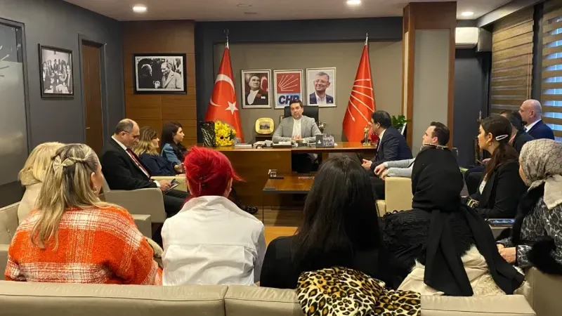 Bülent Sarı'ya İzmit Kent Merkezi Ticari Yardımlaşma ve Dayanışma Derneğinden ziyaret