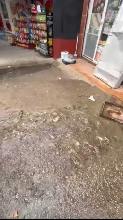 Topçular’da kanalizasyon taşkını çözülemedi