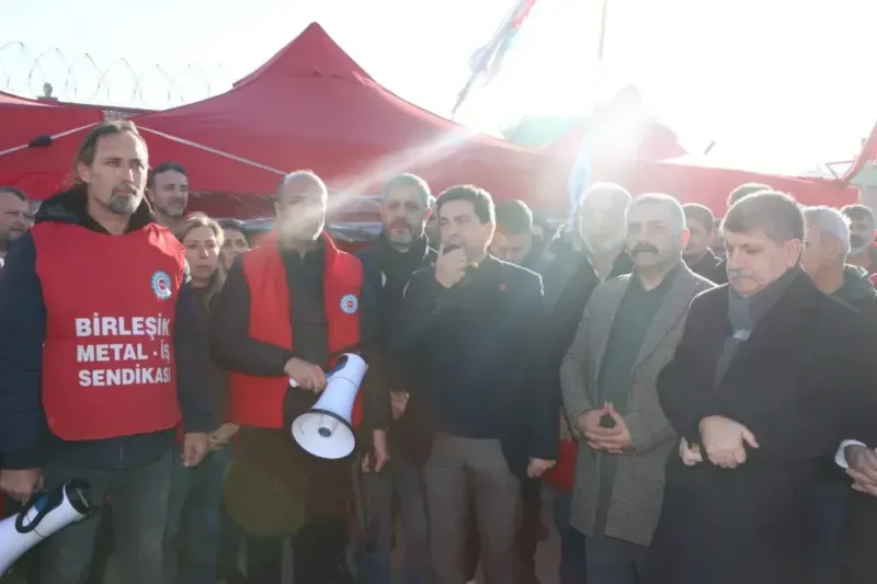 CHP Kocaeli işçilerin grev çadırında!