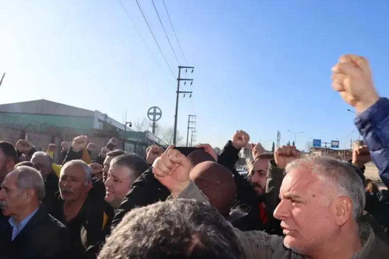 CHP Kocaeli işçilerin grev çadırında!