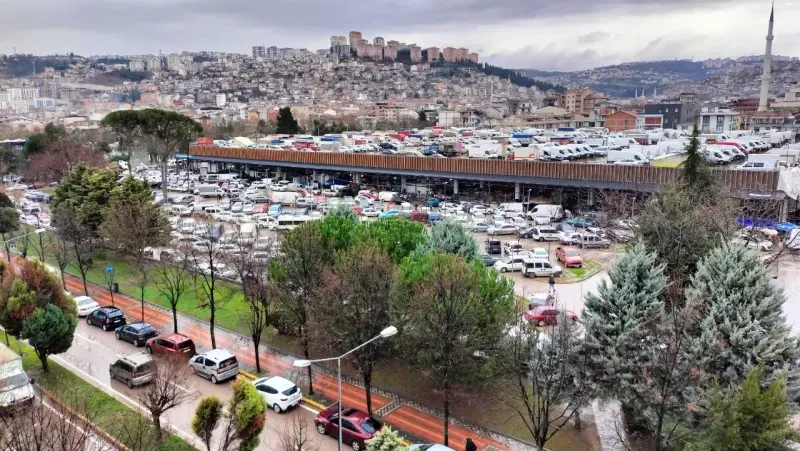 Doğu Kışla’daki Cumartesi Pazarı’na gidecek olanlar dikkat! Yer bulunmuyor, mutlaka yanınızda olmalı!