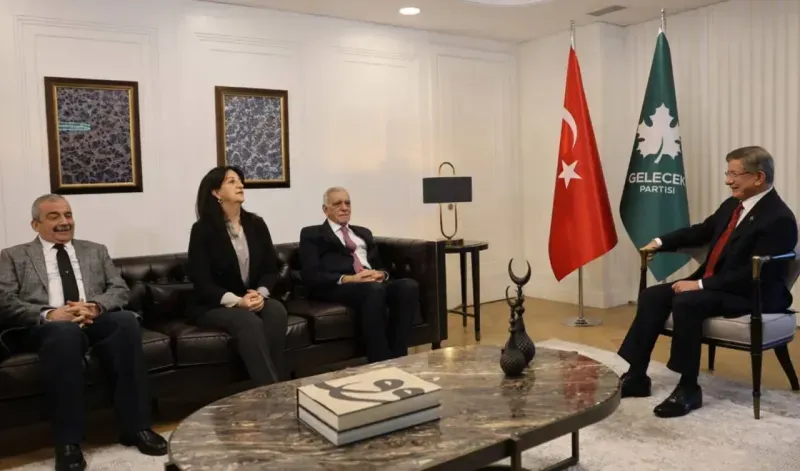 Bu lakabı, Bahçeli takmıştı! “Serok Ahmet” de İmralı heyetini kapıda karşıladı! Sırada AKP ve SP var!
