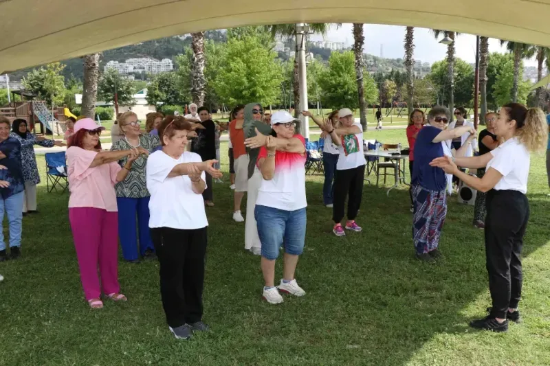 65 yaş üstü vatandaşlar için geliştirilen projeler 3 bin kişiye 7 bin kez hizmet verdi