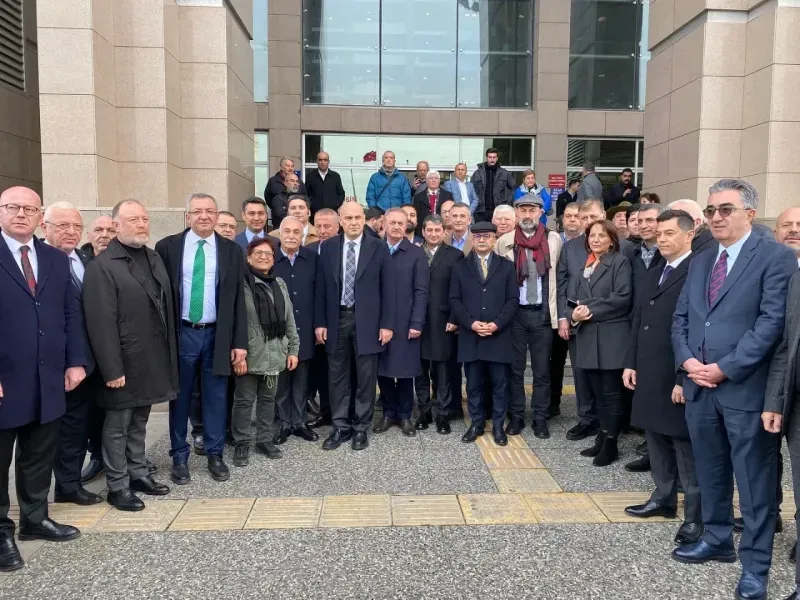 CHP’liler İmamoğlu için Kocaeli’den Çağlayan’a akın etti
