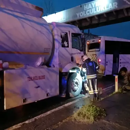 Kocaeli'de zincirleme kaza: 10 yaralı var