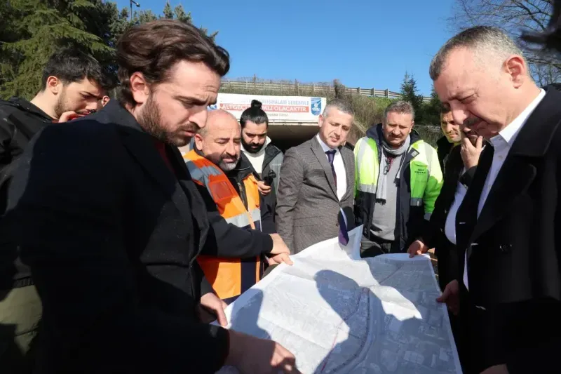 İzmit uçtan uca demir ağlarla bağlanıyor: Büyükşehir, konforlu ulaşımı sağlıyor