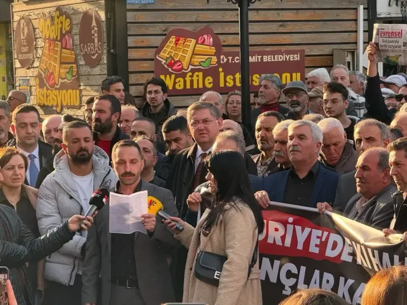 İzmit’ten Alevi katliamına tepki gösterdiler