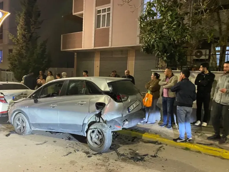 Kocaeli'de babasının arabasını kaçıran çocuk mahalleyi karıştırdı!