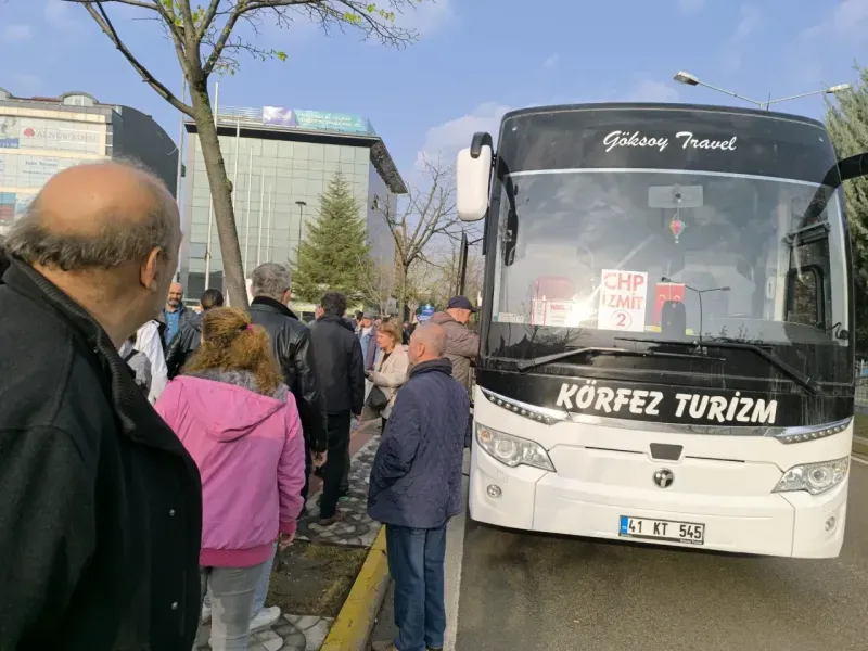 CHP Kocaeli, Maltepe mitingine 51 otobüsle gitti